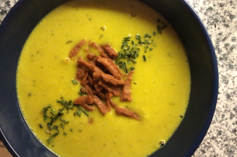 Butter Bean, Thyme, Ginger and Turmeric soup