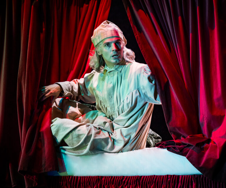 Christmas Carol Goes Wrong ★★★★