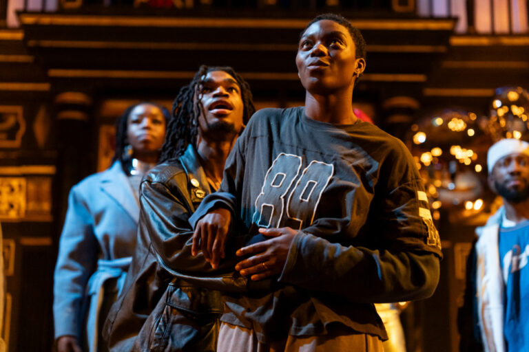 Deep Azure – Shakespeare’s Globe ★★★★★