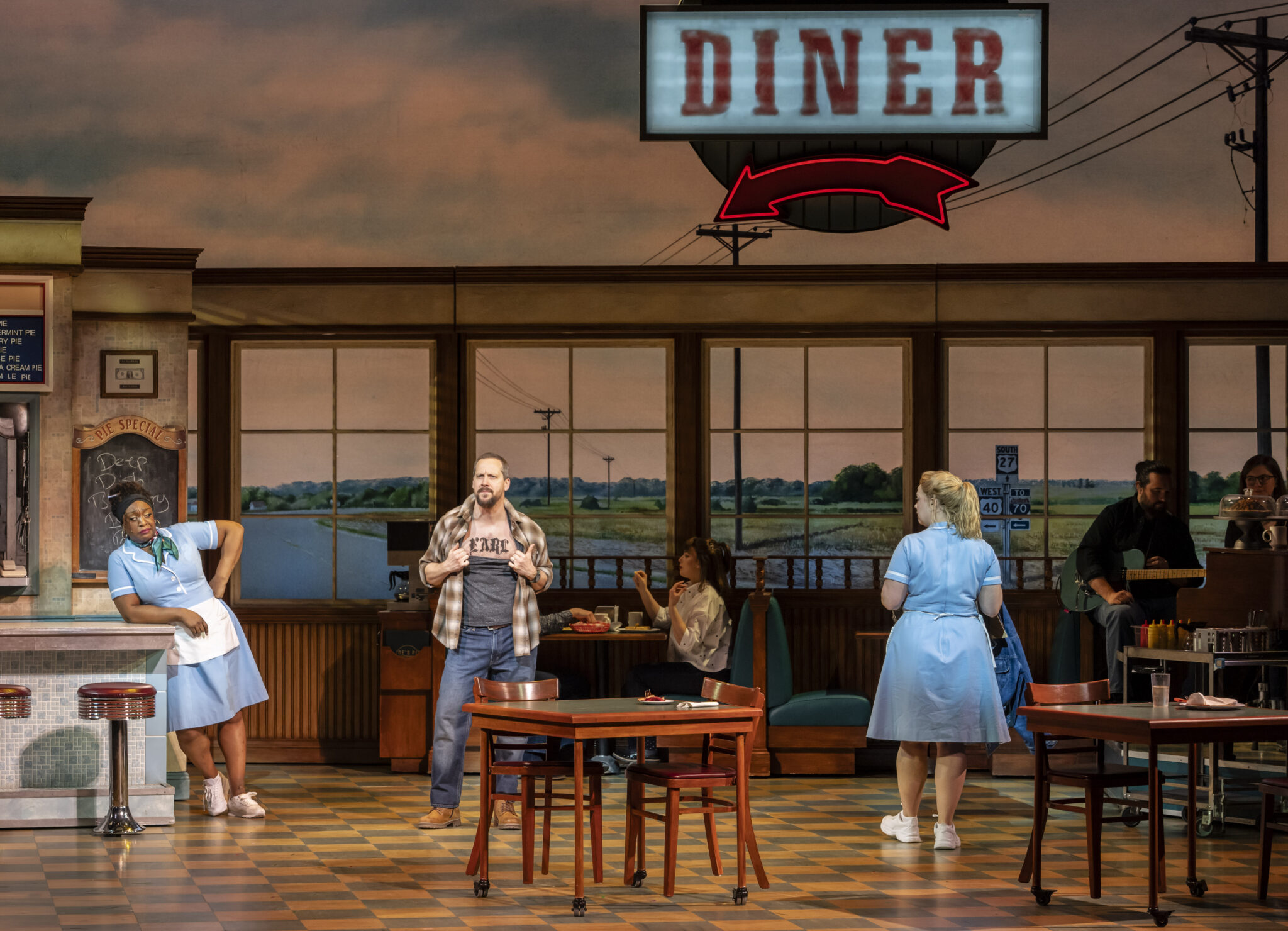 Waitress The Musical ★★★★ - The Recs