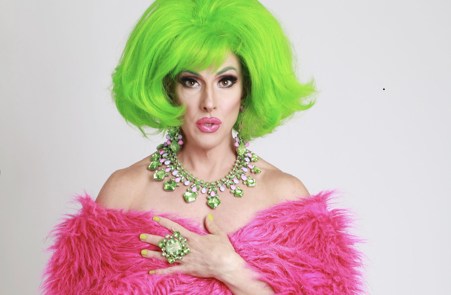 Hedda Lettuce – Dressing on the Side ★★★★★